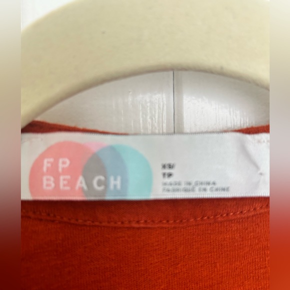 Free People Tunic Beach FLAWS size XS Rust/Burnt Orange - Picture 2 of 5